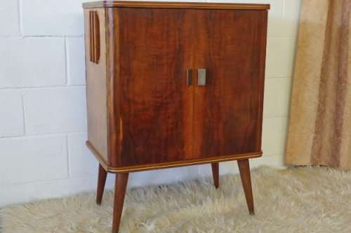 A stunning vintage/ antique? radiogram cabinet with beautiful period style detailing