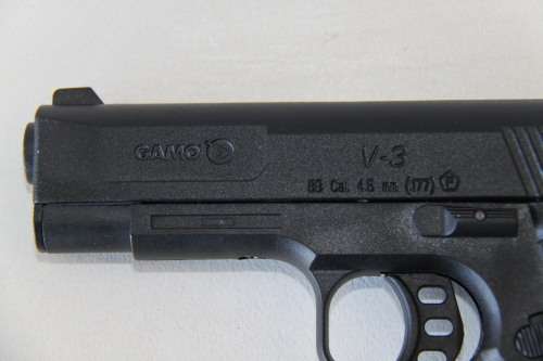 An awesome ''Gamo V-3'' semi-automatic 4.5 calibre air pistol with clip in great condition!!!
