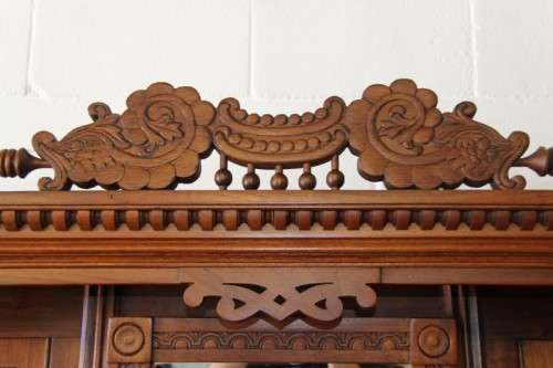 A spectacular rare antique Victorian (1902 - 1920) Newman Bros high back parlor reed organ