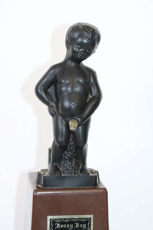 An awesome decorative vintage (c1980's) "Bonny Boy" battery operated liquor dispenser