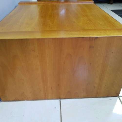A stylish modern Cherry wood occasional/ coffee table = stylish modern top-end furniture!!!