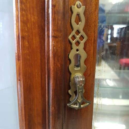A beautiful antique curved glass ball & claw showcase w/ shelves, all glass intact!!! Exquisite!!!