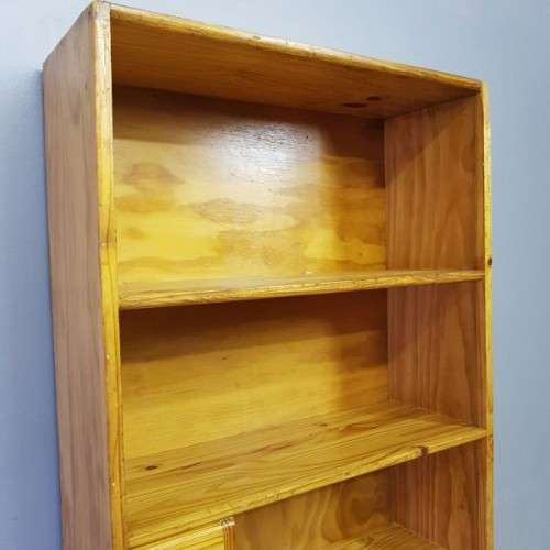 An awesome tall compact book case/ CD & DVD/ display stand with CD slots in great condition