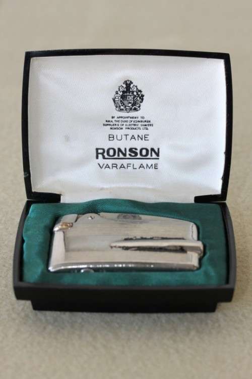 A spectacular vintage original "Ronson Varaflame" cigarette butane lighter made in England
