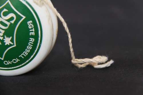 An incredible vintage Genuine Russell "championship" Sprite yo-yo with string - very collectable!