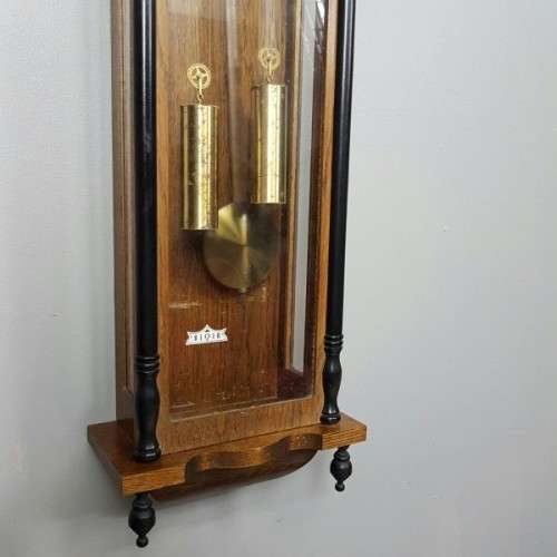 Magnificent vintage German made solid oak Hermle wall clock w/ porcelain face & original key RS17CL