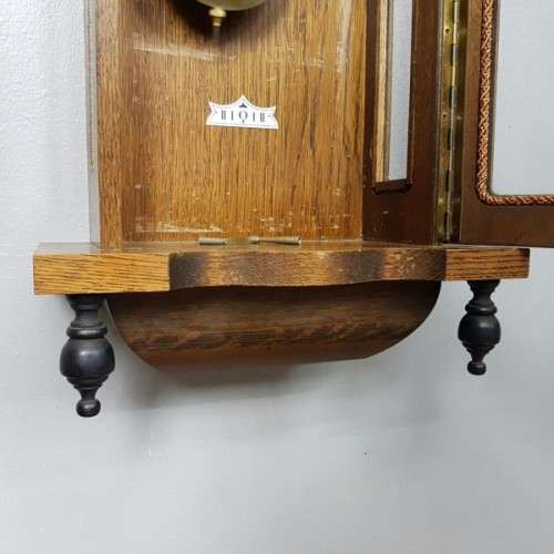 Magnificent vintage German made solid oak Hermle wall clock w/ porcelain face & original key RS17CL