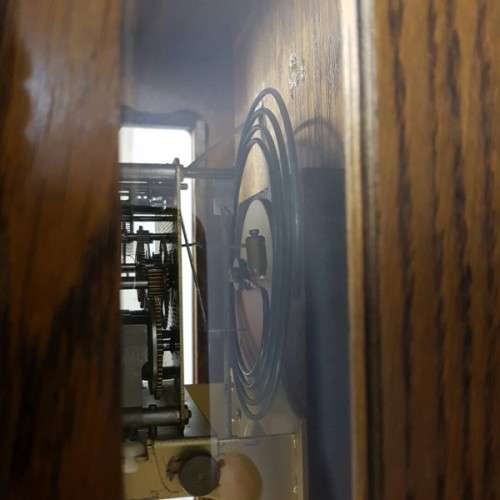 Magnificent vintage German made solid oak Hermle wall clock w/ porcelain face & original key RS17CL