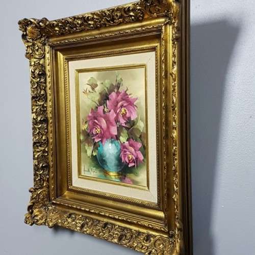 A beautiful original signed "Jeanette Dykman" Roses painting in a magnificent gold gilded frame
