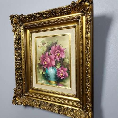 A beautiful original signed "Jeanette Dykman" Roses painting in a magnificent gold gilded frame