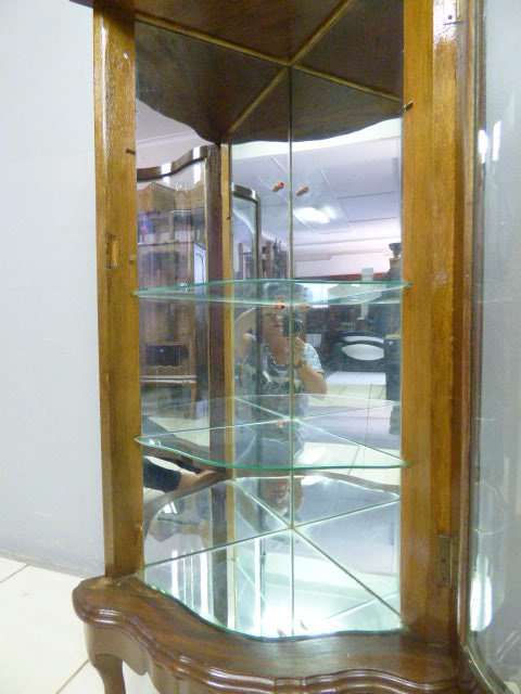 A gorgeous solid (heavy) Imbuia ball & claw glass door corner display cabinet in stunning condition!