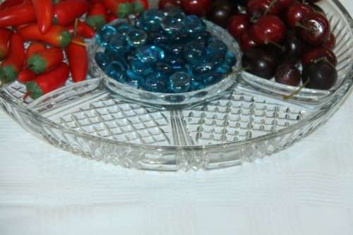 An exquisite ornate (round) 4-division "Hors d'Oeuvre" dish in superb condition | RS17