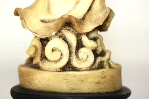 A lovely oxylite figurine of a Chinese lady in remarkable condition