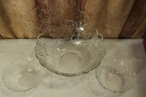 Fabulous 7-piece boxed bowl set incl. 6x dessert bowls and a serving bowl in superb condition RS17