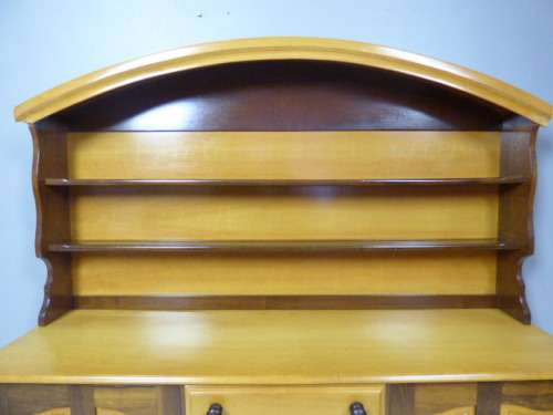 An unquestionably beautiful vintage solid yellow wood & imbuia welsh dresser, beautiful & elegant!!!