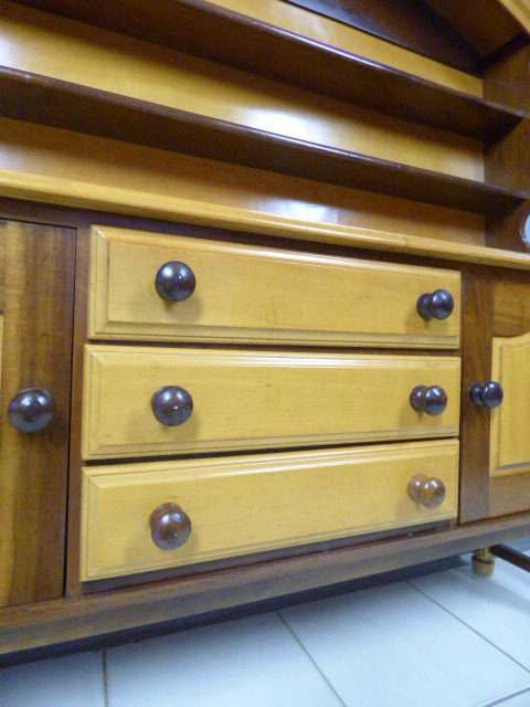An unquestionably beautiful vintage solid yellow wood & imbuia welsh dresser, beautiful & elegant!!!