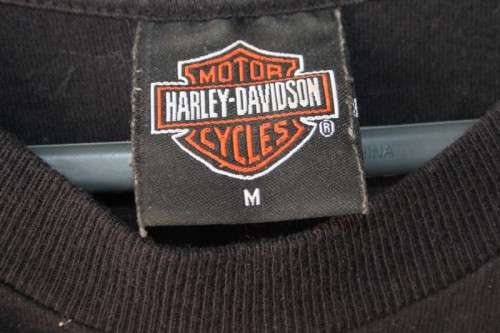 An uthentic Harley Davidson Kuwait branded printed t-shirt in excellent condition RS17