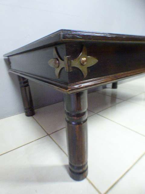 A superb (larger) dark oak coffee table with eye-catching metalwork detailing - stunning!!