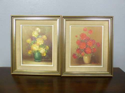 Two beautifully framed, signed Robert Cox oil paintings of flowers, stunning South African art!!!