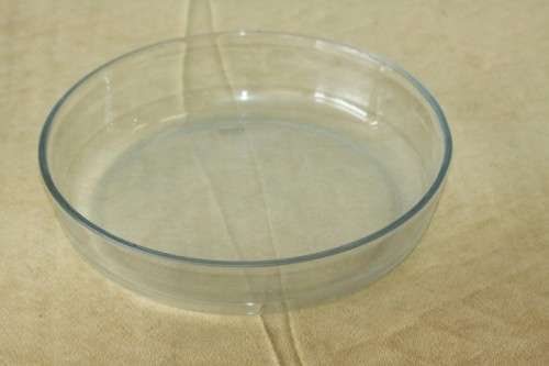 An awesome "Marinex" of Brasil oven proof round glass "pie" dish in great condition - no chips