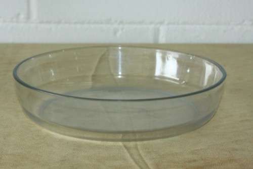An awesome "Marinex" of Brasil oven proof round glass "pie" dish in great condition - no chips