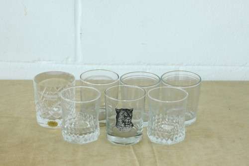 A fantastic collection of seven assorted whisky / brandy glasses incl. Klipdrift Premium;- bid/glass
