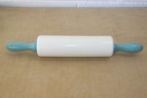 A stunning vintage ceramic "Nutbrown" rolling pin made in England in amazing condition