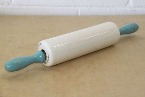 A stunning vintage ceramic "Nutbrown" rolling pin made in England in amazing condition