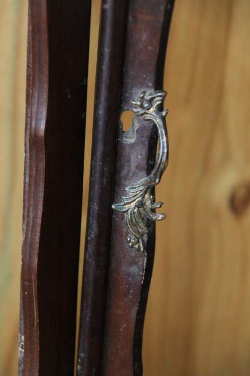 An amazing vintage Kenbow ball and claw display cabinet - perfect for restoration!