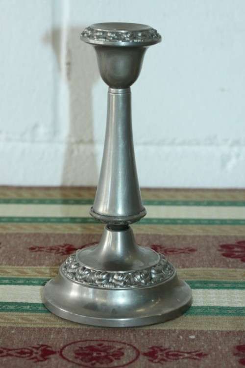 A beautiful vintage English made silver plated candle holder with stunning ornate detaining RS17