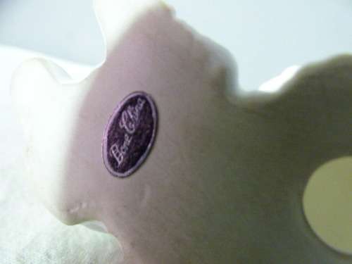 Three lovely bone china kittens for your collection of figurines. Very pretty display - RS17Sale