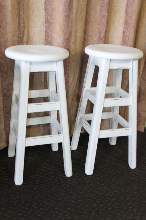 Two wonderful wooden white painted bar stools in incredible condition - bid/stool