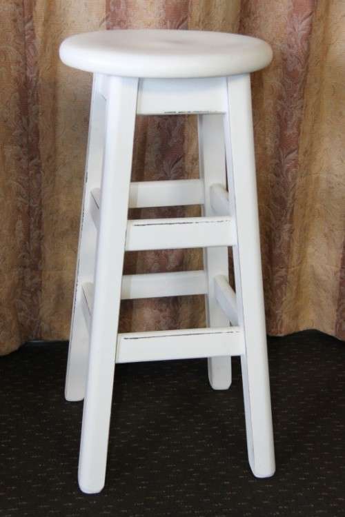Two wonderful wooden white painted bar stools in incredible condition - bid/stool