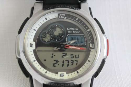 A fantastic Casio (AQF-102W) sports watch w/ a digital & analog display and a multitude of functions