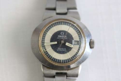 A superb vintage retro ladies "Omega" Geneve Dynamic stainless steel watch with date window