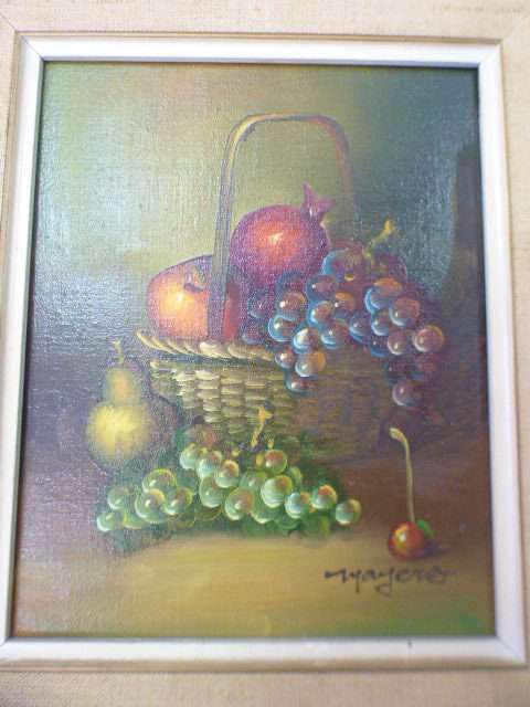 Beautiful signed and framed Mayers still life oil painting in very good condition.Fabulous! RS17Sale