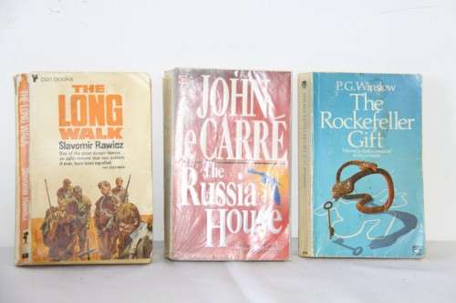 An amazing collection of 22x assorted softcover novel books - perfect for retail BID/BOOK | RS17