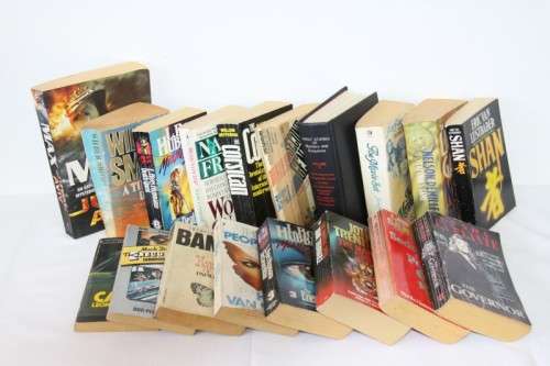 Collection of 18x assorted novel books incl hard & softcover - perfect for retail BID/BOOK RS17