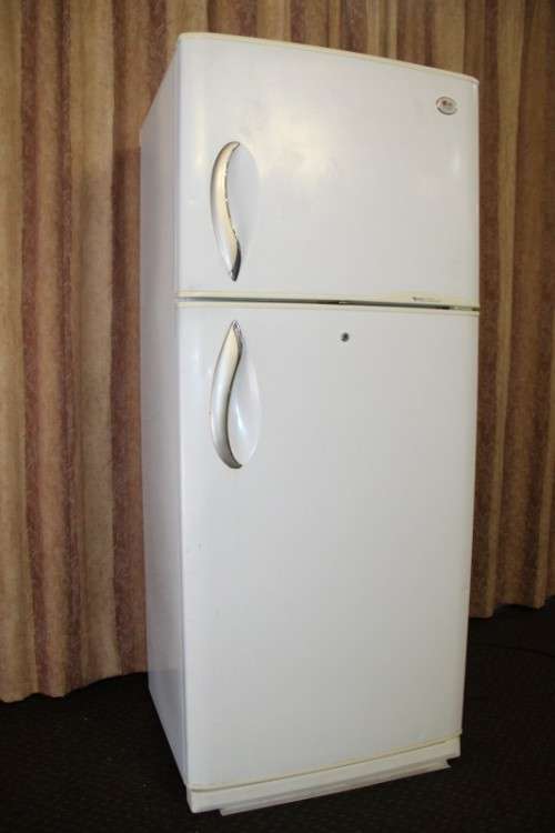 A fantastic "LG" model GR-532TF 530 litre fridge-freezer in full working condition
