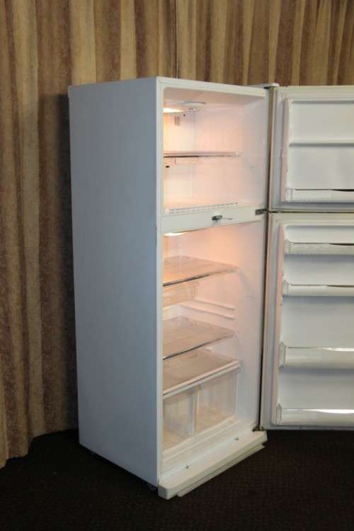 A fantastic "LG" model GR-532TF 530 litre fridge-freezer in full working condition