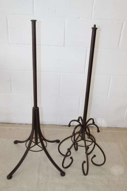 A stunning tall wrought iron coat rack/ hat stand with loads of space in very good condition