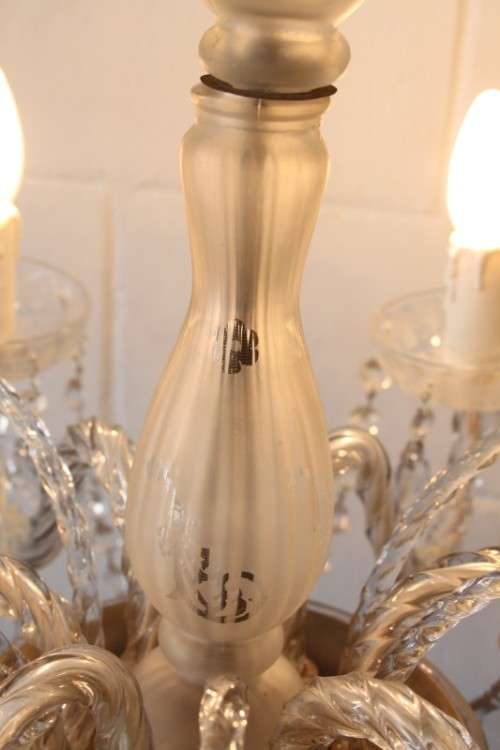 A superb crystal chandelier with frosted glass, curved glass arms and 6x light fittings - stunning!