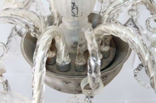 A superb crystal chandelier with frosted glass, curved glass arms and 6x light fittings - stunning!