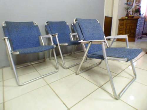 Four lovely fabric outdoor/camping folding chairs in good condition - bid/chair