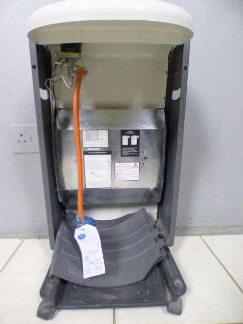 A fabulous Alva 3 panel gas heater. Effective, economical for winter.