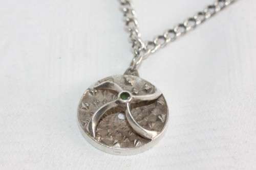 A spectacular large and very unusual sterling silver pendant with a thick silver chain - 72.7g