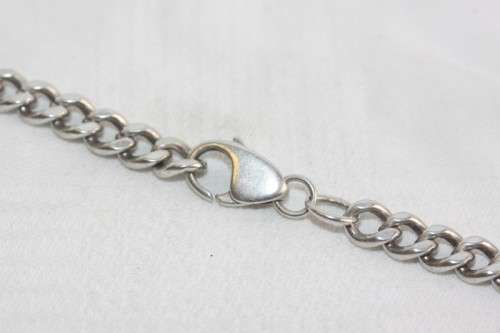 A spectacular large and very unusual sterling silver pendant with a thick silver chain - 72.7g
