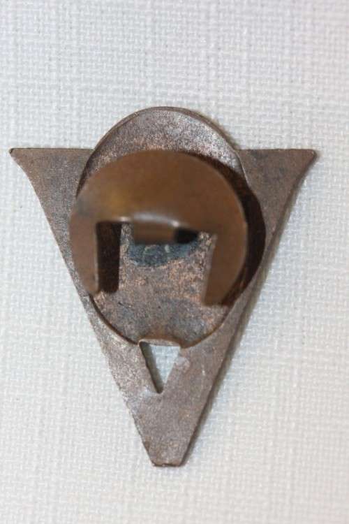 An amazing scarce WWII Jan Smuts Victory button hole badge