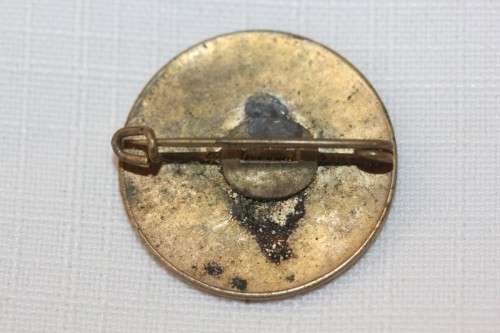 A wonderful RSA (1944) WWII "Liberty Cavalcade" lapel badge
