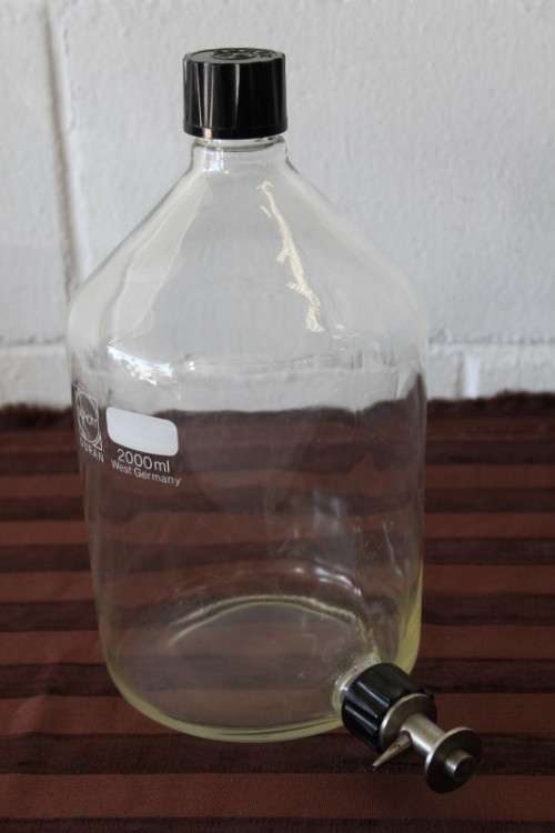 A vintage Duran 2000ml laboratory bottle made for maximum chemical and thermal shock resistance